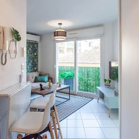 Appartement L44 1bdr Flat 10mins Walk To Port/balcon, Parking, Ac